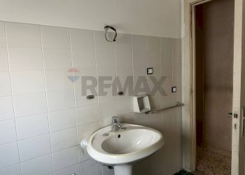 Bagno - Trilocale Via Del Caravaggio
 
19, Catania - foto 6