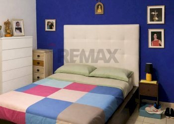 Camera / camera da letto - Quadrilocale via tenerelli
 
12, Pedara - foto 5