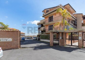 Edificio all\'aperto - Appartamento Via Macello
 
10/A, Catania - foto 1