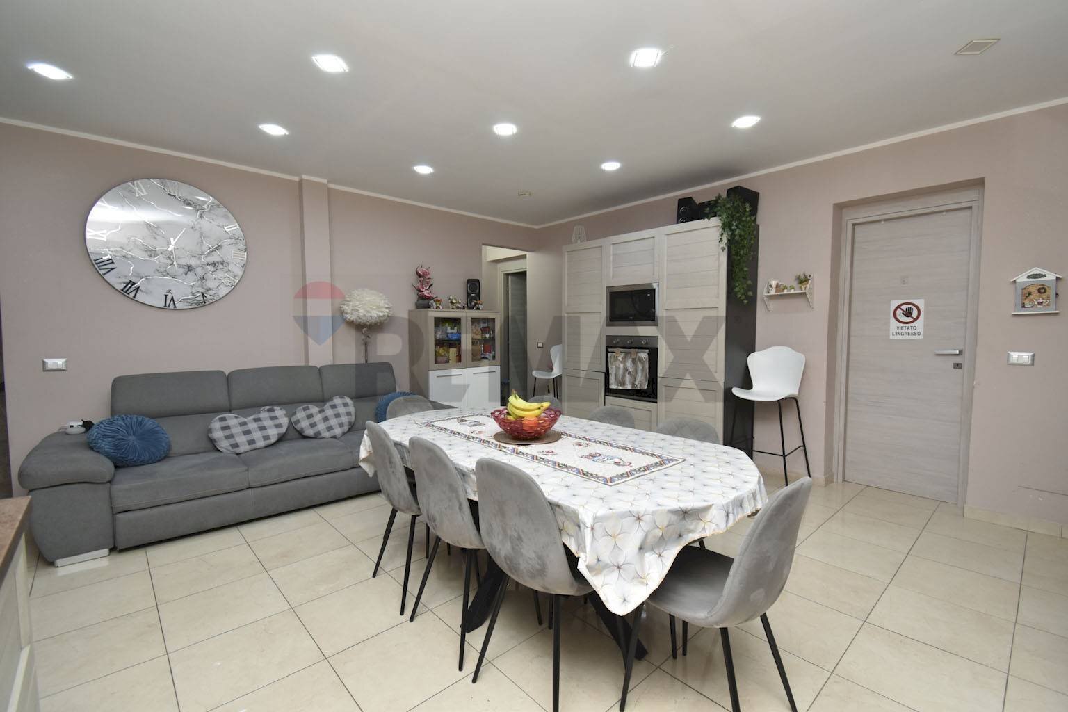 Sala da pranzo - Trilocale Via Giuseppe Missori
 
28, Catania - foto 1