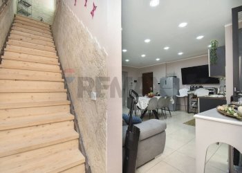 Scale - Trilocale Via Giuseppe Missori
 
28, Catania - foto 12