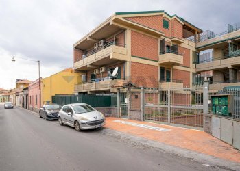 Edificio all\'aperto - Four-room apartment Via Umberto
 
278, San Pietro Clarenza - photo 2