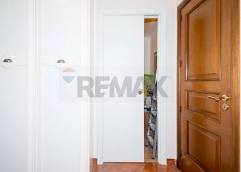 Hall / corridoio - Four-room apartment Via Umberto
 
278, San Pietro Clarenza - photo 7