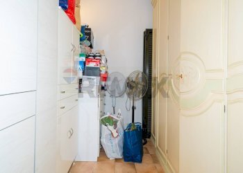 Lavanderia - Four-room apartment Via Umberto
 
278, San Pietro Clarenza - photo 16