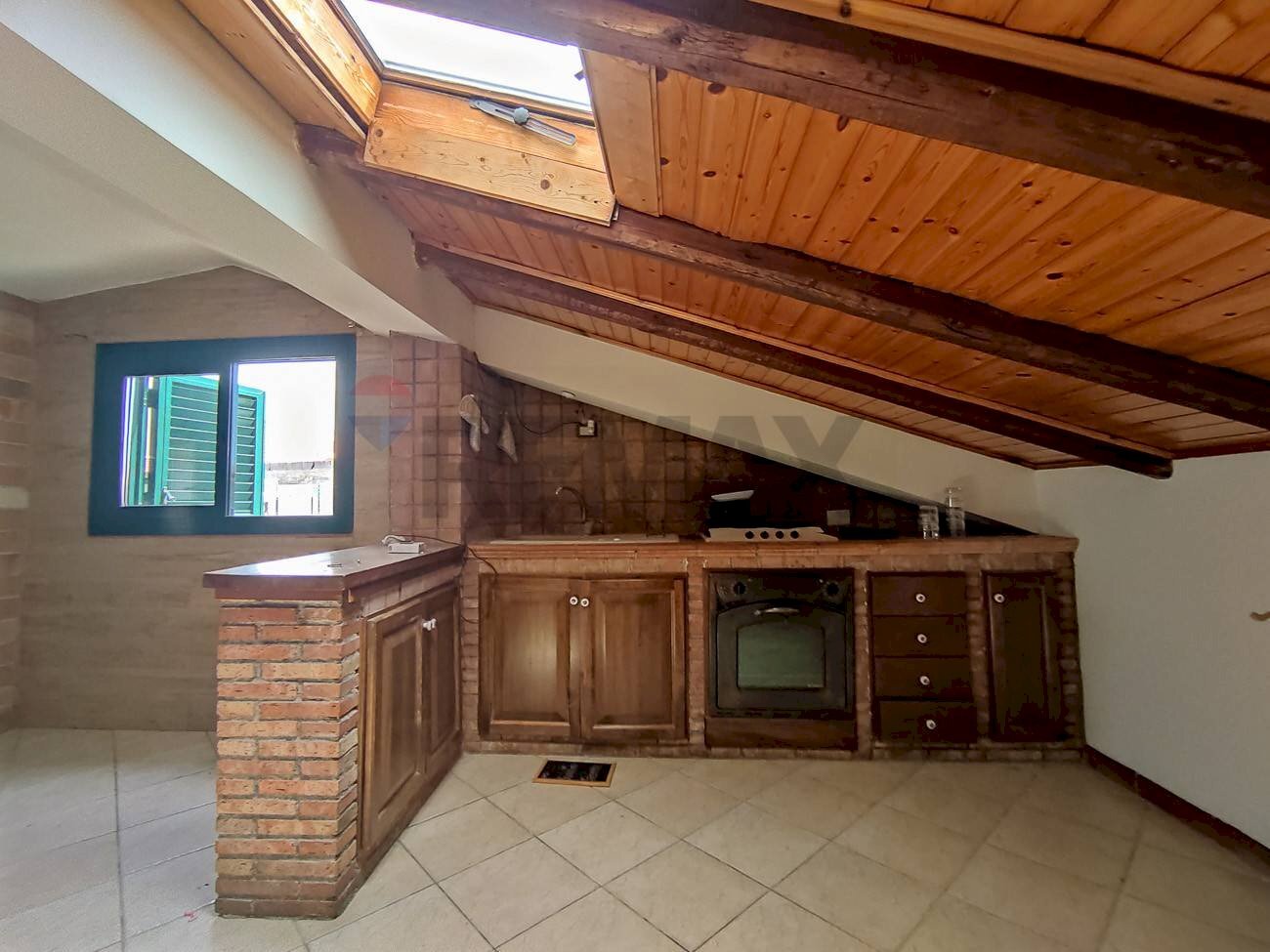 Cucina - Three-room apartment Via Umberto
 
278, San Pietro Clarenza - photo 1