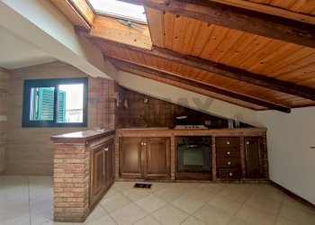 Cucina - Three-room apartment Via Umberto
 
278, San Pietro Clarenza - photo 1