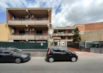 Edificio all\'aperto - Three-room apartment Via Umberto
 
278, San Pietro Clarenza - photo 3