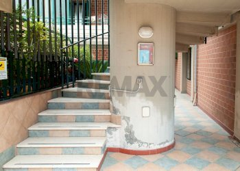 Scale - Three-room apartment Via Umberto
 
278, San Pietro Clarenza - photo 7