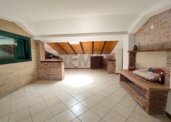 Soggiorno - Three-room apartment Via Umberto
 
278, San Pietro Clarenza - photo 21