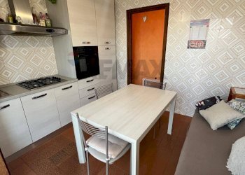 Sala da pranzo - Trilocale Via Barbiano
 
14, Acireale - foto 6