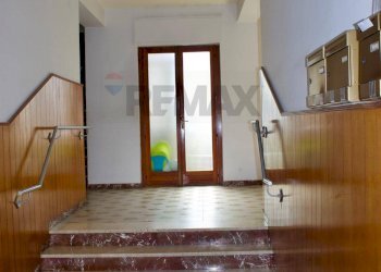 Ricezione / Lobby - Trilocale Via Barbiano
 
14, Acireale - foto 12