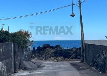 Vista delle montagne - Trilocale Via Barbiano
 
14, Acireale - foto 2