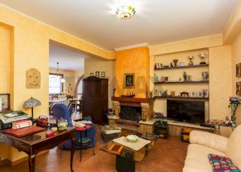 Soggiorno - Villa Via Pulei, Mascalucia - foto 17