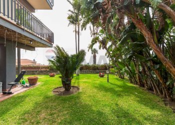 Giardino - Semi-detached house Via Maganuco
 
1, Aci Castello - photo 4