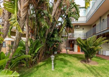 Giardino - Semi-detached house Via Maganuco
 
1, Aci Castello - photo 8