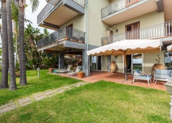 Casa all\'aperto - Semi-detached house Via Maganuco
 
1, Aci Castello - photo 11