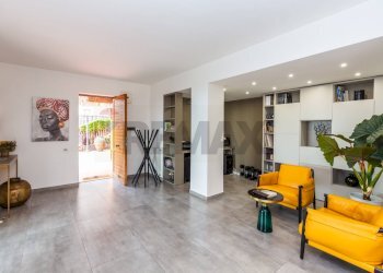 Soggiorno - Semi-detached house Via Maganuco
 
1, Aci Castello - photo 27