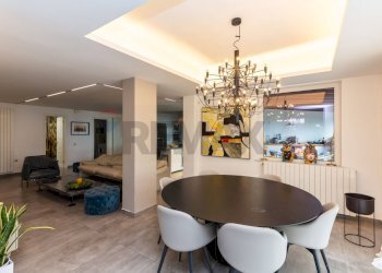 Sala da pranzo - Semi-detached house Via Maganuco
 
1, Aci Castello - photo 31