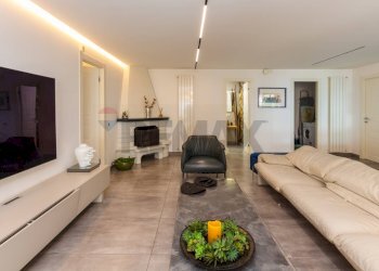 Soggiorno - Semi-detached house Via Maganuco
 
1, Aci Castello - photo 34