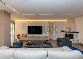 Soggiorno - Semi-detached house Via Maganuco
 
1, Aci Castello - photo 39