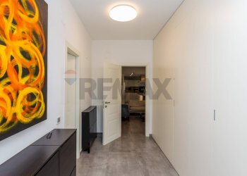 Hall / corridoio - Semi-detached house Via Maganuco
 
1, Aci Castello - photo 54