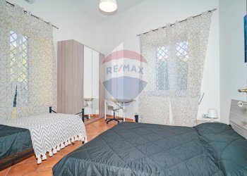 Camera / camera da letto - Trilocale via silvio pellico
 
1, Trecastagni - foto 10