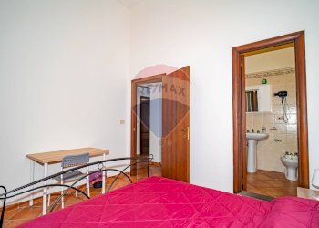 Camera / camera da letto - Trilocale via silvio pellico
 
1, Trecastagni - foto 13