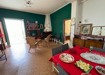 Sala da pranzo - Villa cda 40 Salme
 
sn, Termini Imerese - photo 42