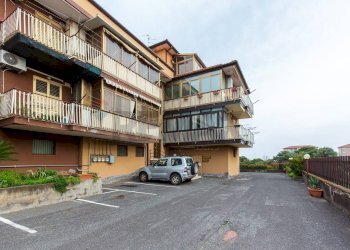 Edificio all\'aperto - Attico via Giuseppe Seminara
 
15, Acireale - foto 37