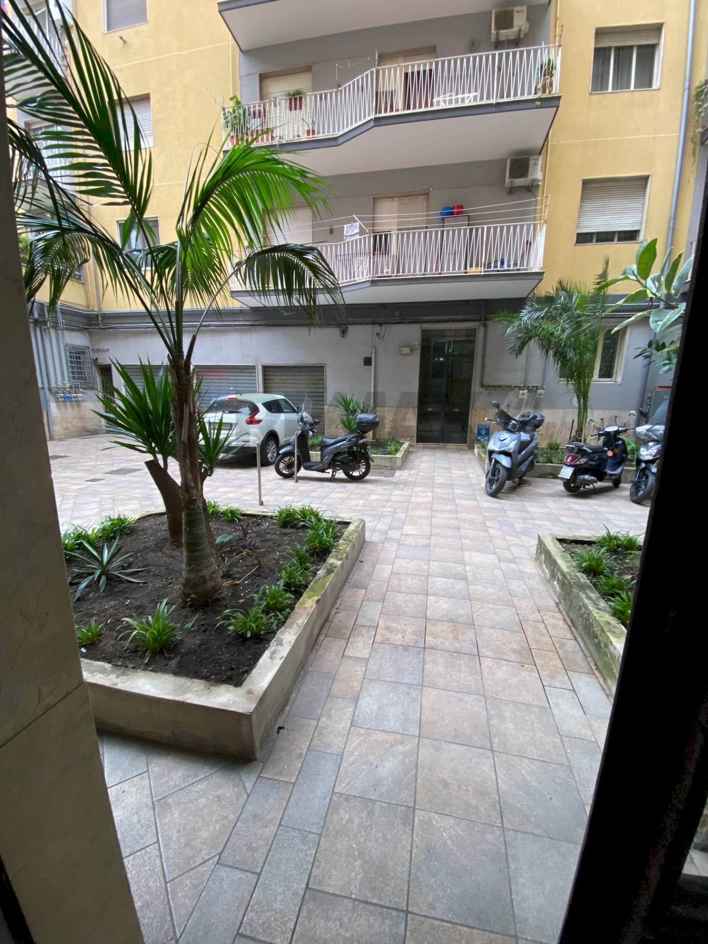 Edificio all\'aperto - Appartamento Via Duca Degli Abruzzi
 
57, Catania - foto 3