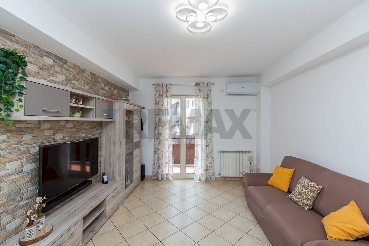 Soggiorno - Quadrilocale via VII retta levante
 
2, Belpasso - foto 1