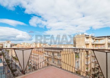 Balcone - Trilocale viale Mario Milazzo
 
82, Caltagirone - foto 2