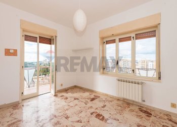 Stanza vuota - Trilocale viale Mario Milazzo
 
82, Caltagirone - foto 13