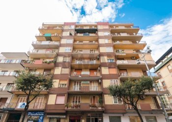 Edificio all\'aperto - Trilocale viale Mario Milazzo
 
82, Caltagirone - foto 22