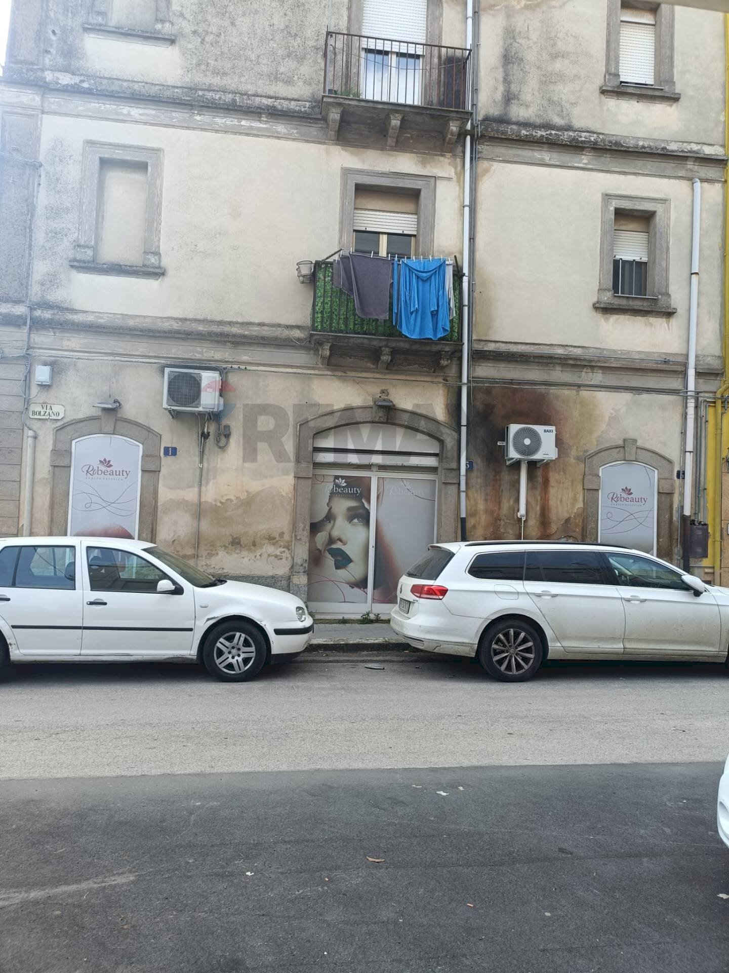 Edificio all\'aperto - Commercial Premises Viale Principe Umberto
 
64, Caltagirone - photo 3