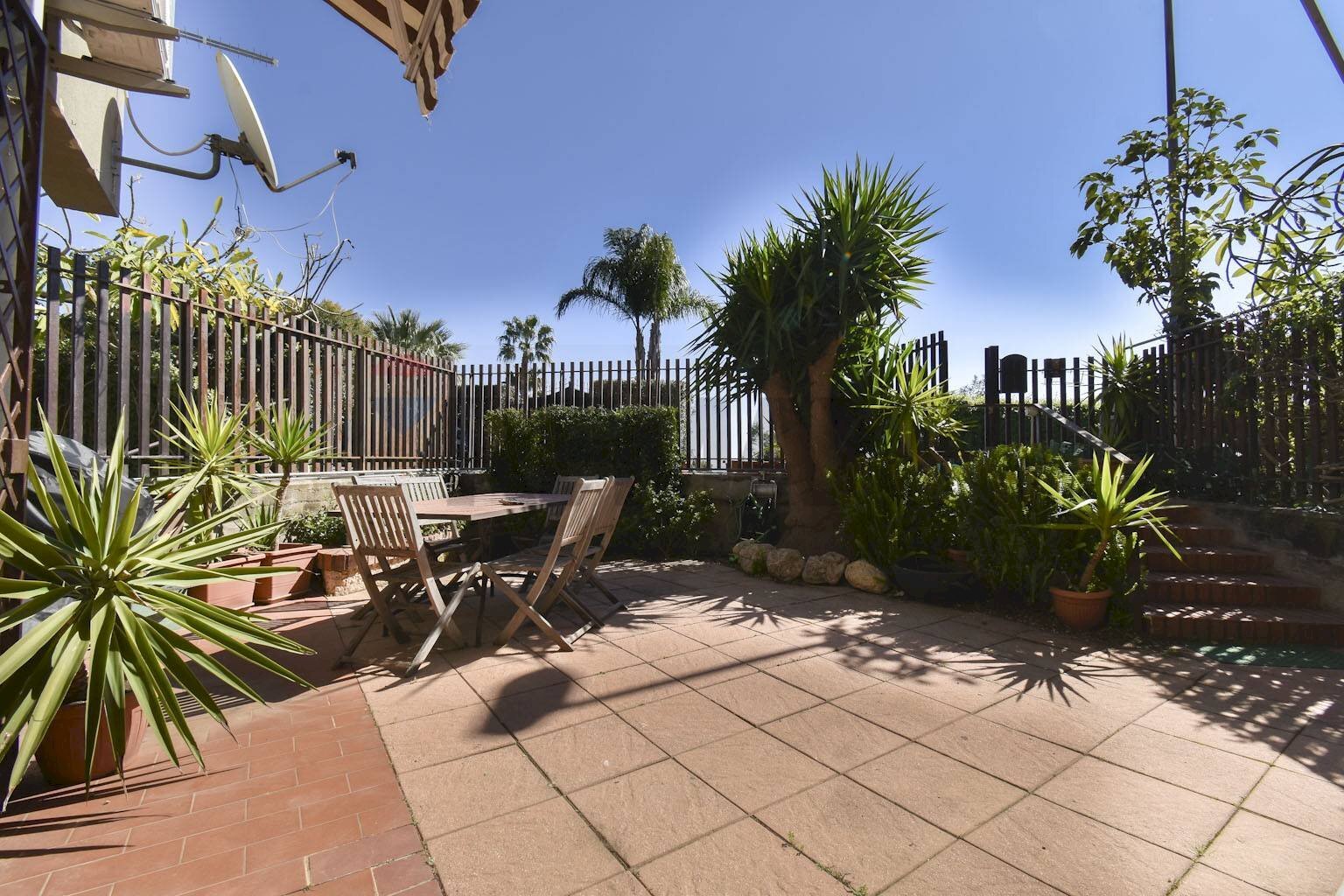 Terrazza - Two-room apartment Via Polifemo
10, Aci Castello - photo 3