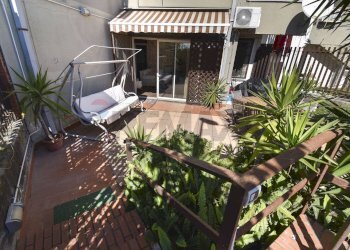 Balcone - Two-room apartment Via Polifemo
 
10, Aci Castello - photo 1