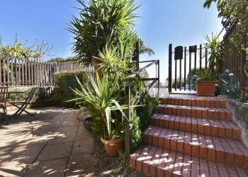 Scale - Two-room apartment Via Polifemo
 
10, Aci Castello - photo 4