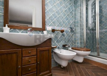 Bagno - Two-room apartment Via Polifemo
 
10, Aci Castello - photo 14