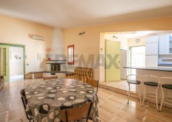 Sala da pranzo - Casa semi indipendente Via Bernardino Nigro
1, Caltagirone - foto 16