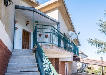 Casa all\'aperto - Casa semi indipendente Via Bernardino Nigro
1, Caltagirone - foto 3