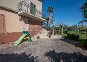 Casa all\'aperto - Casa semi indipendente Via Bernardino Nigro
1, Caltagirone - foto 26