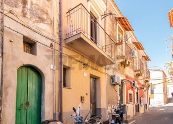 Edificio all\'aperto - Independent house Via Meli
 
11, Catania - photo 1