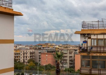 Edificio all\'aperto - Villa Bifamiliare Viale Alexander Fleming
 
26, Catania - foto 4