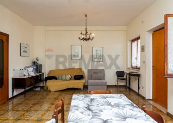 Sala da pranzo - Villa Bifamiliare Viale Alexander Fleming
 
26, Catania - foto 8