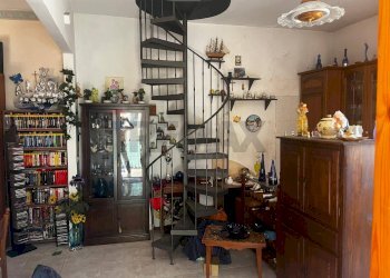 Scale - Appartamento Via Caduti Del Lavoro
 
136/I, Catania - foto 4