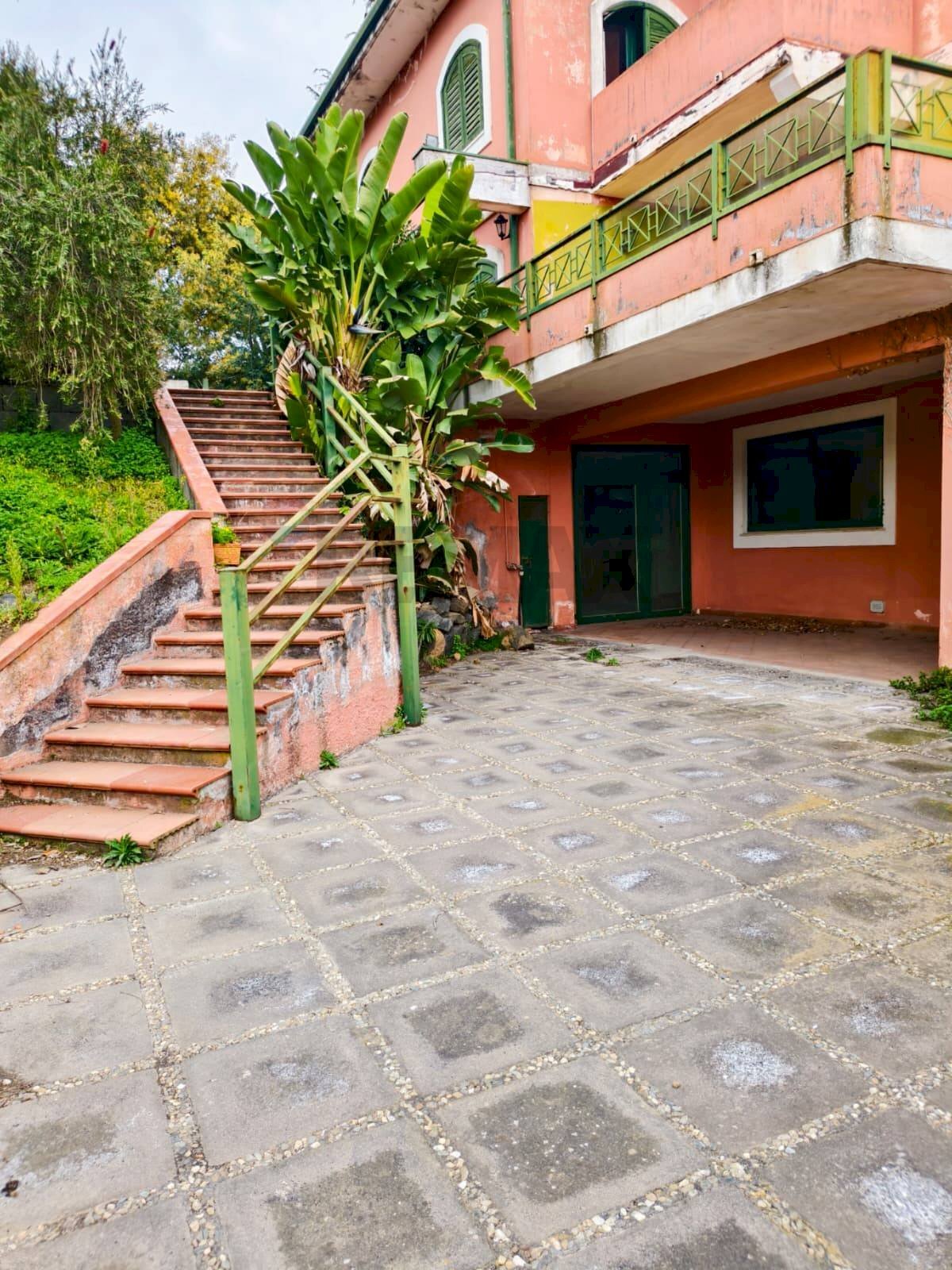 Casa all\'aperto - Villa via provinciale per santa maria ammalati
187, Acireale - foto 2