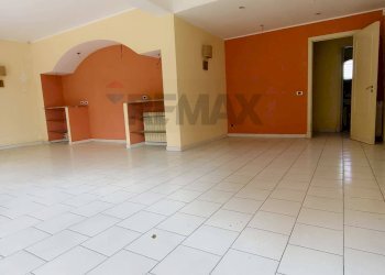 Stanza vuota - Villa via provinciale per santa maria ammalati
 
187, Acireale - foto 6