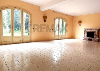 Stanza vuota - Villa via provinciale per santa maria ammalati
 
187, Acireale - foto 8