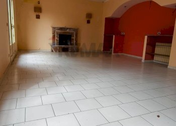 Stanza vuota - Quadrilocale via prov per santa maria ammalati
 
187a, Acireale - foto 7